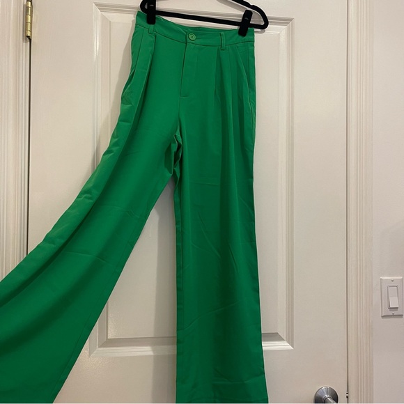 SIZE S | Kelly Green Trousers - Picture 4 of 4